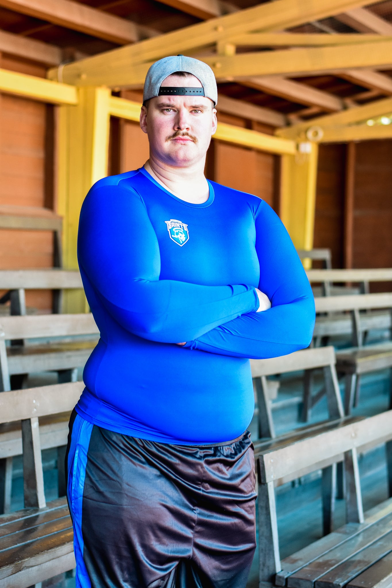 Pitkähihainen trikoopaita Tampere Saints logolla